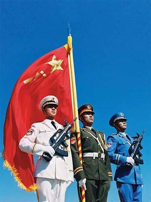 建军节诗：军队的灵魂颂