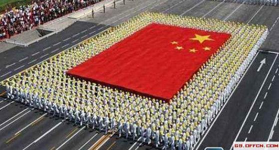 我看到第60个国庆日的国庆阅兵式