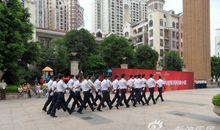 和谐小区三部曲_650字