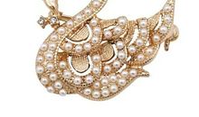 别在十七岁的胸针_1200字