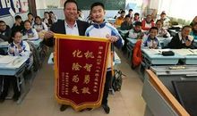 [超新星初中组]送给每位少年_900字