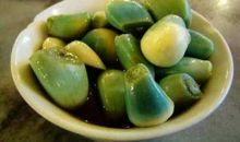 翡翠碧绿腊八蒜 _900字