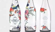 为什么瓶子里的水不能一下倒出来