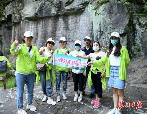 [运动会]不能忘记那温暖的笑容_1500个单词