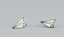 回不来的纸飞机_800字