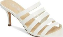 Embrace the spring_250字