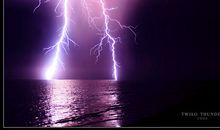 耀眼的蓝光——闪电_350字