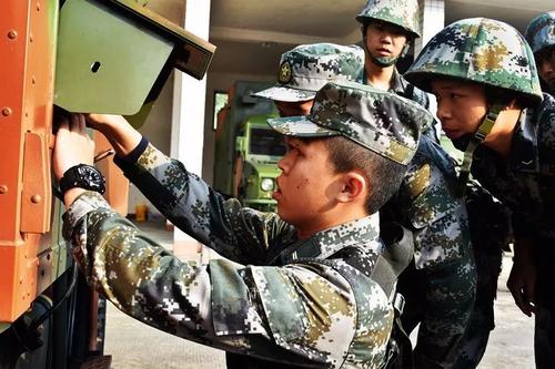 我很骄傲，因为我是一名军人_1500个单词