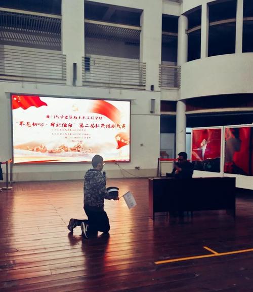 关于“少年英雄王二霄”的思考