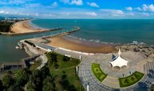 坚持前进的航向_1000字