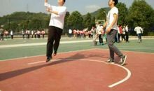 体育课的篮球大赛 _200字
