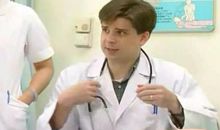 甲流英语作文：What are the symptoms？_650字