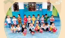 看那对洁白的翅膀