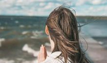 在你背后安心飞翔