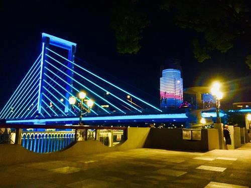 夜游