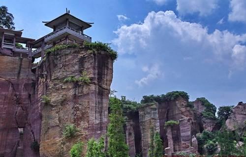 关于春天的作文：让我们去莲花山参加一次春天的旅程_500字