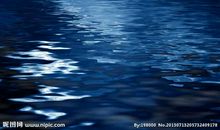 在他的诗中沉醉_700字