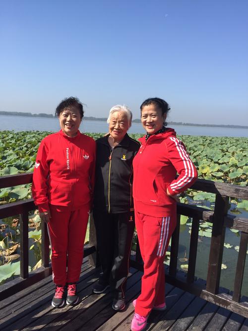 笑声在我的耳朵里荡漾