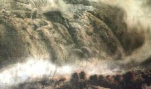 [超新星中学组]观阅兵式后感之黄河在咆哮_600字