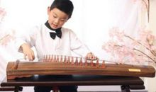 “趣”弹古筝_350字