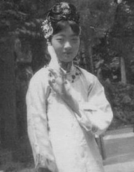 妇女节是最早的女使节