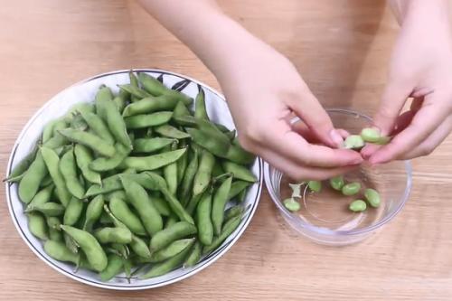 帮助妈妈去皮edamame_400个单词