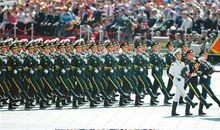 参观三军仪仗队_700字