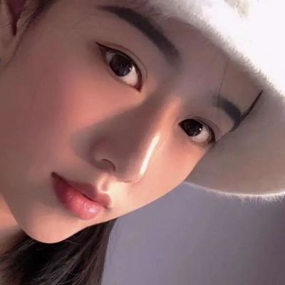 快乐的女孩_1200个单词