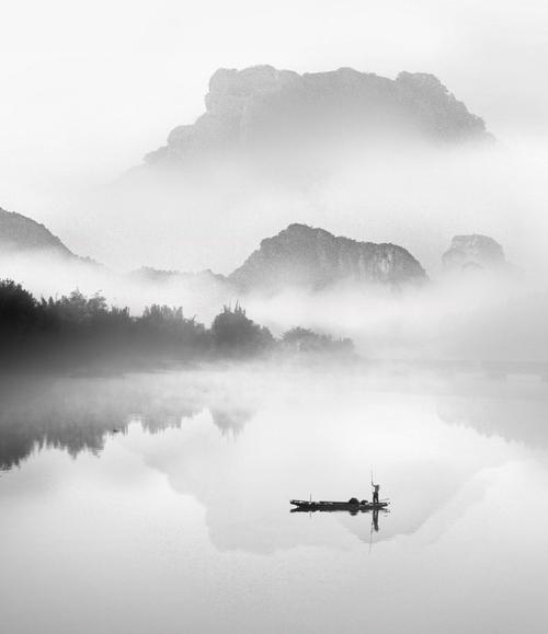 海中有泪珠_800字