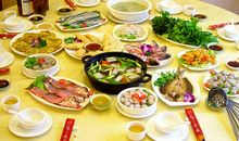 [我家的年夜饭]合家团聚_150字