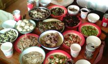 [我家的年夜饭]红红火火幸福年_100字