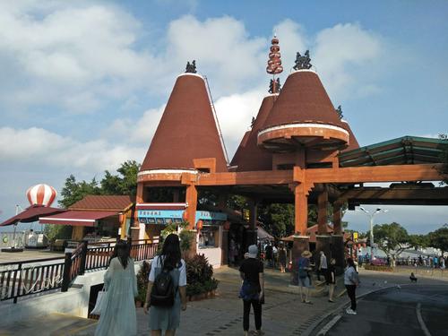 在世界的尽头，反思与您同在