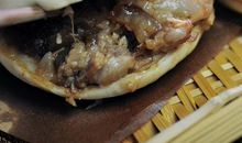 两个肉夹馍，700元？_450字