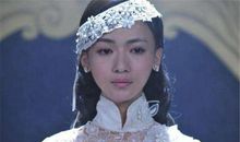 没想到那竟是一抹含着泪光的微笑