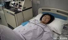 我努力读懂妈妈的手