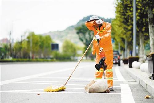 在烈日下的图