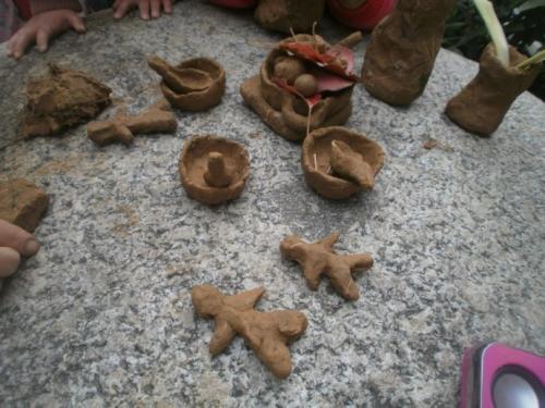 童年时的泥浆和秋千