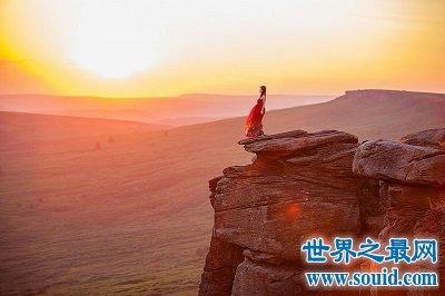 海洋中的一滴光