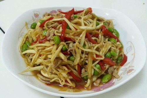 学习用野生稻做炸猪肉