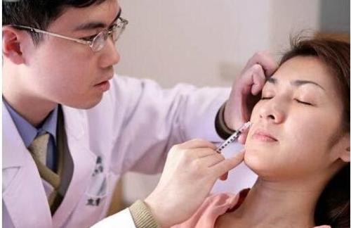 看到他我就想起他700句话