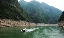 畅游三峡_800字
