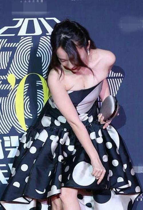 弯腰美