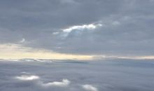 每座山都有自己的金顶