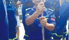 “傻子”们的救援行动