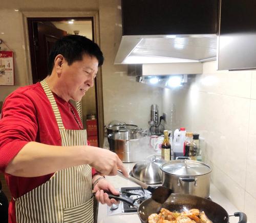 爸爸做饭