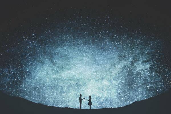 在星空下