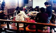 接一缕阳光入掌