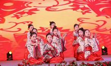 青春在阳光下舞蹈