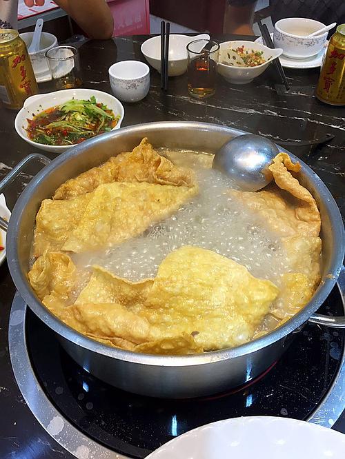 我是第一次吃火锅