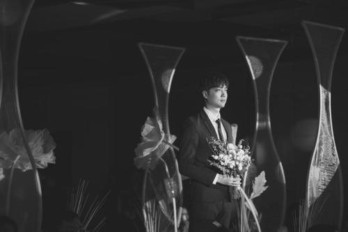 等待花开